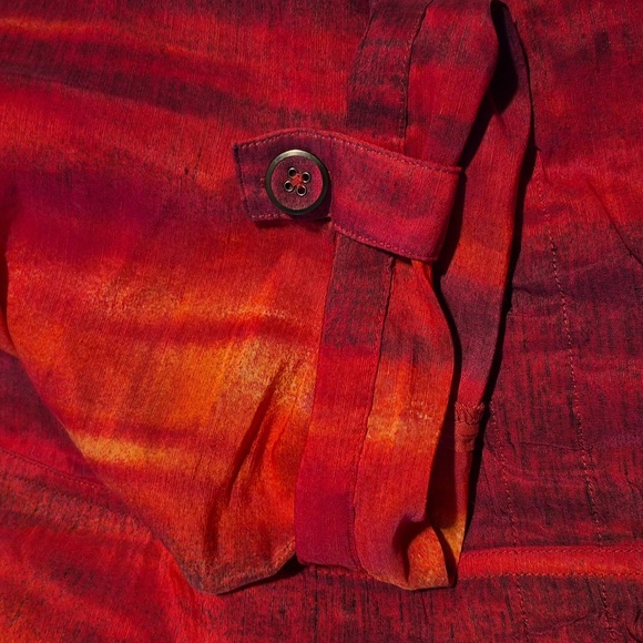 Chico's women's size 2 or Large 3/4 sleeve full zip up jacket multi red shades - Picture 6 of 9